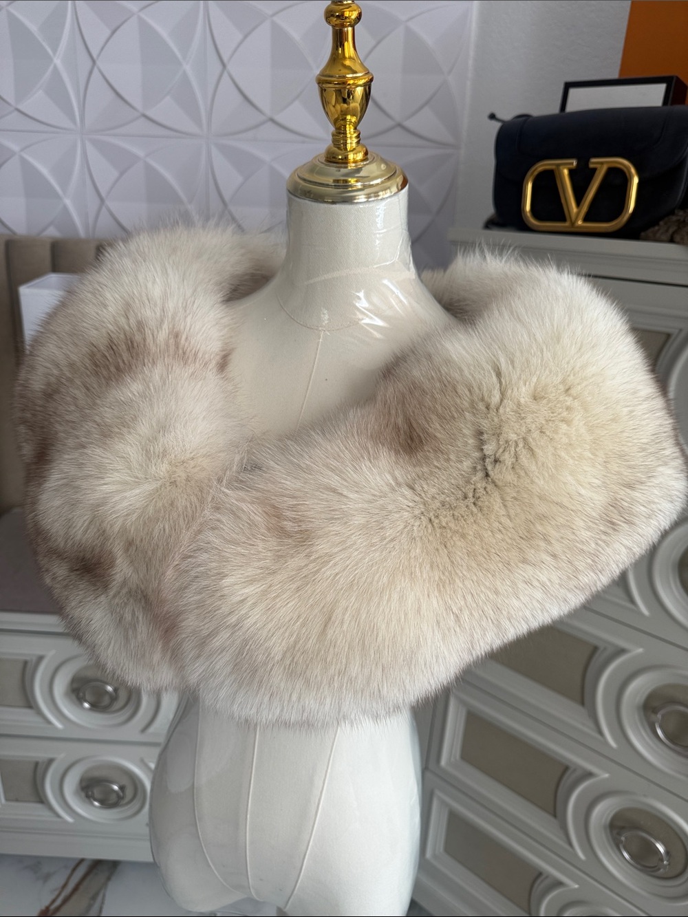 Saga fox fur shawl blue fox